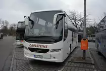 DPG 732 steht am 14.03.2015 in Berlin am Zoologischen Garten. Aufgenommen wurde ein Volvo 9700.
