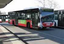 MB Citaro HHA 2503 auf Linie 142 am Bf.Harburg, 9.4.15