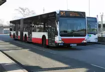 MB Citaro Facelift G HHA 7924 auf Linie 143 am Bf.Harburg, 9.4.15