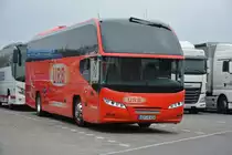 UER-B 614 steht am 21.03.2015 auf dem Rastplatz an der A 115 Berlin Funkturm. Aufgenommen wurde ein Neoplan Cityliner.
