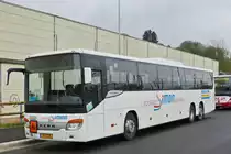 .  VS 1518, Setra S 419 von Voyages Simon aus Diekirch am Busbahnhof in Ettelbrück. 25.04.2015