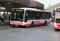 MB Citaro HHA 2417 auf Linie 144 am Bf.Harburg, 9.4.15