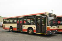 Mercedes O 405 N K, spezielle Niedrig-Ausführung,  Verkehrsbetriebe Karlsruhe ,  20 Jahre KVV  und Tag der offenen Tür bei den VBK, Karlsruhe 25.04.2015