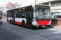 MB Citaro ex HHA 2341, seit 03/2015 Süderelbebus Wg.8221, auf Linie 150 am Bf.Altona, 10.4.15