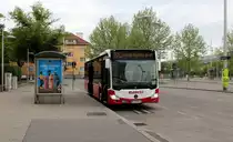 Wien Blaguss Buslinie 72A (MB Citaro) Simmeringer Platz am 1. Mai 2015.