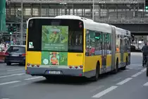 B-V 4253 fährt am 11.04.2015 für die U2 Schienenersatzverkehr zwischen Berlin U-Bahnhof Wittenbergplatz und Berlin U-Bahnhof Bismarckstraße.
