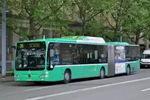 Mercedes Citaro 714 auf der Linie 36 fährt zur Haltestelle am Badischen Bahnhof. Die Aufnahme stammt vom 06.05.2015.