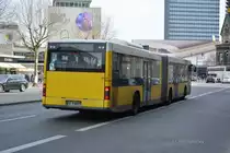 B-V 4027 fährt am 11.04.2015 für die U2 Schienenersatzverkehr. Aufgenommen wurde ein MAN / Berlin Zoologischer Garten.
