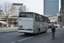 LJ PE-778 fährt am 11.04.2015 durch Berlin. Aufgenommen wurde ein Renault Iliade GTX / Berlin Zoologischer Garten.
