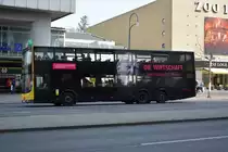 Am 11.04.2015 fährt B-V 3321 auf der Linie 100. Aufgenommen wurde ein MAN Lion's City DD / Berlin Zoologischer Garten.
