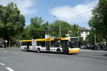 Stadtbus Mainz: MAN NG 312 der MVG Mainz / Mainzer Verkehrsgesellschaft (Wagen 682), aufgenommen im Mai 2015 an der Haltestelle  Goethestraße  in Mainz.