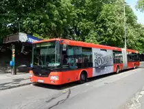 Slowakei / Stadtbus Bratislava: SOR CITY NB 18 - Wagen 4227, aufgenommen im Mai 2015 am Haupbahnhof von Bratislava.