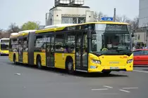 Am 11.04.2015 fährt B-V 4467 auf der Linie 109. Aufgenommen wurde ein Scania Citywide / Berlin Zoologischer Garten.
