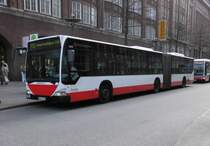 MB Citaro G HHA 7210 auf Linie M5 am HBF/Mönckebergstr. 10.4.15