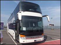 Setra 431 DT von Schinker aus Deutschland in London am 24.09.2013