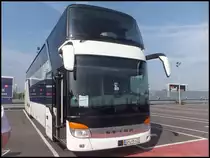 Setra 431 DT von Schinker aus Deutschland in London am 24.09.2013