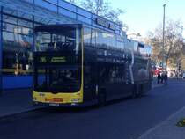 MAN Lions City DD BVG Wg.3180 auf Linie 285 am S+U Rathaus Steglitz, 23.4.15