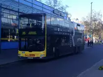 MAN Lions City DD BVG Wg.3180 auf Linie 285 am S+U Rathaus Steglitz, 23.4.15