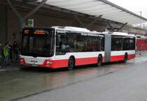 MAN Lions City G HHA 7464 auf Linie M7 am U/S Barmbek, 30.4.15