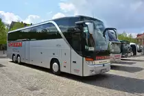WST-WI 54 (Setra S 416 HDH) steht am 01.05.2015 auf dem Bassinplatz in Potsdam.
