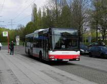 MAN NL 263 HHA 2432 auf Linie 118 am U Sengelmannstr., 30.4.15
