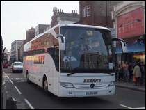 Mercedes Tourismo von Hearn's aus England in London am 24.09.2013