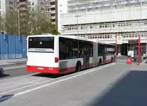 MB Citaro G HHA 7602 auf Linie M7 am EKZ Steilshoop, 30.4.15