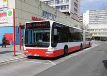 MB Citaro Facelift G HHA 7322 auf Linie M26 am EKZ Steilshoop, 30.4.15