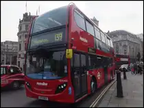 Dennis von Metroline in London am 25.09.2013