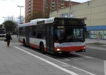 MAN NL 263 HHA 2431 auf Linie 118 am EKZ Steilshoop, 30.4.15