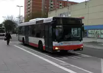 MAN NL 263 HHA 2431 auf Linie 118 am EKZ Steilshoop, 30.4.15