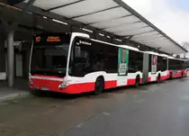 MB Citaro C2 G HHA 7443 auf Linie M7 am U/S Barmbek, 30.4.15