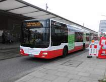 MAN Lions City HHA 1335 am U/S Barmbek, 30.4.15