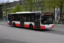 MAN Lions City HHA 1211 auf Linie M8 am U Wandsbek Markt, 1.5.15