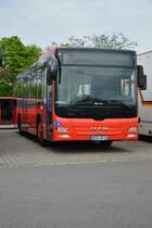 UEM-UR 33 steht am 05.05.2015 auf dem Rastplatz an der A 115 Dreieck Funkturm in Berlin. Aufgenommen wurde ein MAN Lion's City Low Entry Ü.
