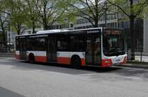 MAN Lions City HHA 1409 auf Linie M10 am U Wandsbek Markt, 1.5.15
