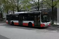 MAN Lions City HHA 1409 auf Linie M10 am U Wandsbek Markt, 1.5.15