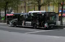 MB Citaro Facelift HHA 6016 auf Linie M10 am U Wandsbek Markt, 1.5.15