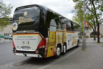 Am 07.05.2015 steht BIT-T 6600 (Neoplan Cityliner) abgestellt in Berlin. Aufgenommen am Zoologischen Garten.
