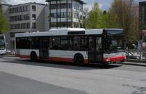 MAN NL 263 HHA 2429 am U Wandsbek Markt, 1.5.15