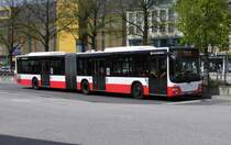 MAN Lions City G HHA 7276 auf Linie M9 am U Wandsbek Markt, 1.5.15