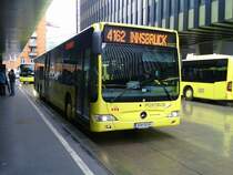 Ein Mercedes-Benz Citaro von POSTBUS als Kfl. 4162 (Grinzens Wendestelle - Innsbruck Hauptbahnhof) am 15.5.2015 an der Haltestelle Innsbruck Hauptbahnhof (Steig D).