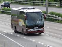 Setra 516 HD n° 22, Marti, près de Berne mai 2015
. Nouvelles couleurs dès 2015 !