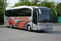 Am 10.05.2015 steht FG-VR 900 (Mercedes Benz Tourino). Aufgenommen am Lustgarten in Potsdam.
