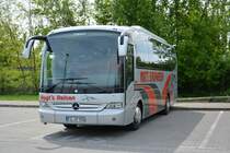 Am 10.05.2015 steht FG-VR 900 (Mercedes Benz Tourino). Aufgenommen am Lustgarten in Potsdam.
