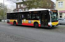 MB Citaro Facelift HHA 2705 auf Linie M26 am Bf.Rahlstedt, 2.5.15