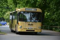 Am 17.05.2015 fährt B-I 1666 (MAN E2H 85 (SL 200)) auf der Linie 218. Aufgenommen an der Pfaueninselchaussee Berlin.
