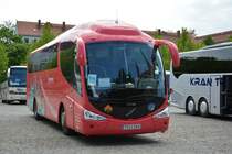 Am 17.05.2015 steht dieser Volvo Irizar (7053 DKN) auf dem Bassinplatz in Potsdam.

