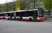 MB Citaro C2 G HHA 7443 auf Linie M9 am U Wandsbek Markt, 2.5.15
