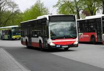 MB Citaro C2 HHA 1182 am U Wandsbek Markt, 2.5.15